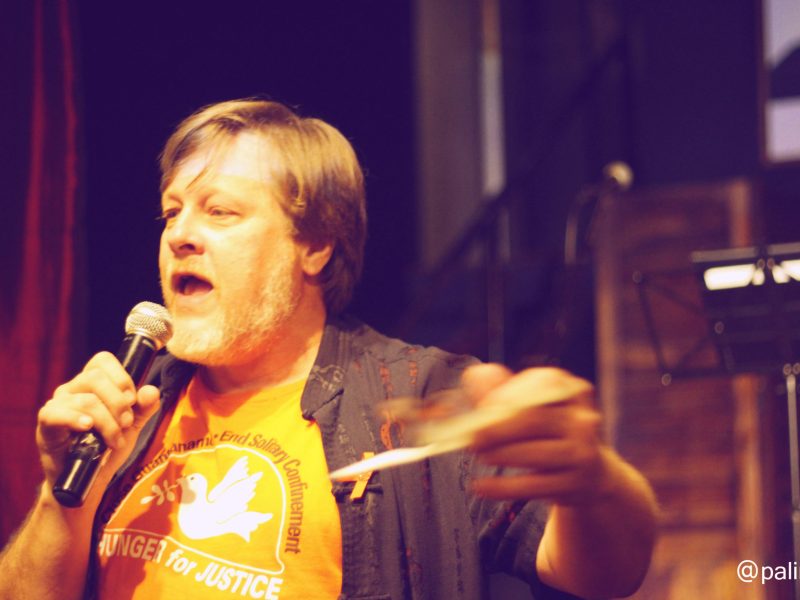 Kevin Zeese speaks at event in 2013