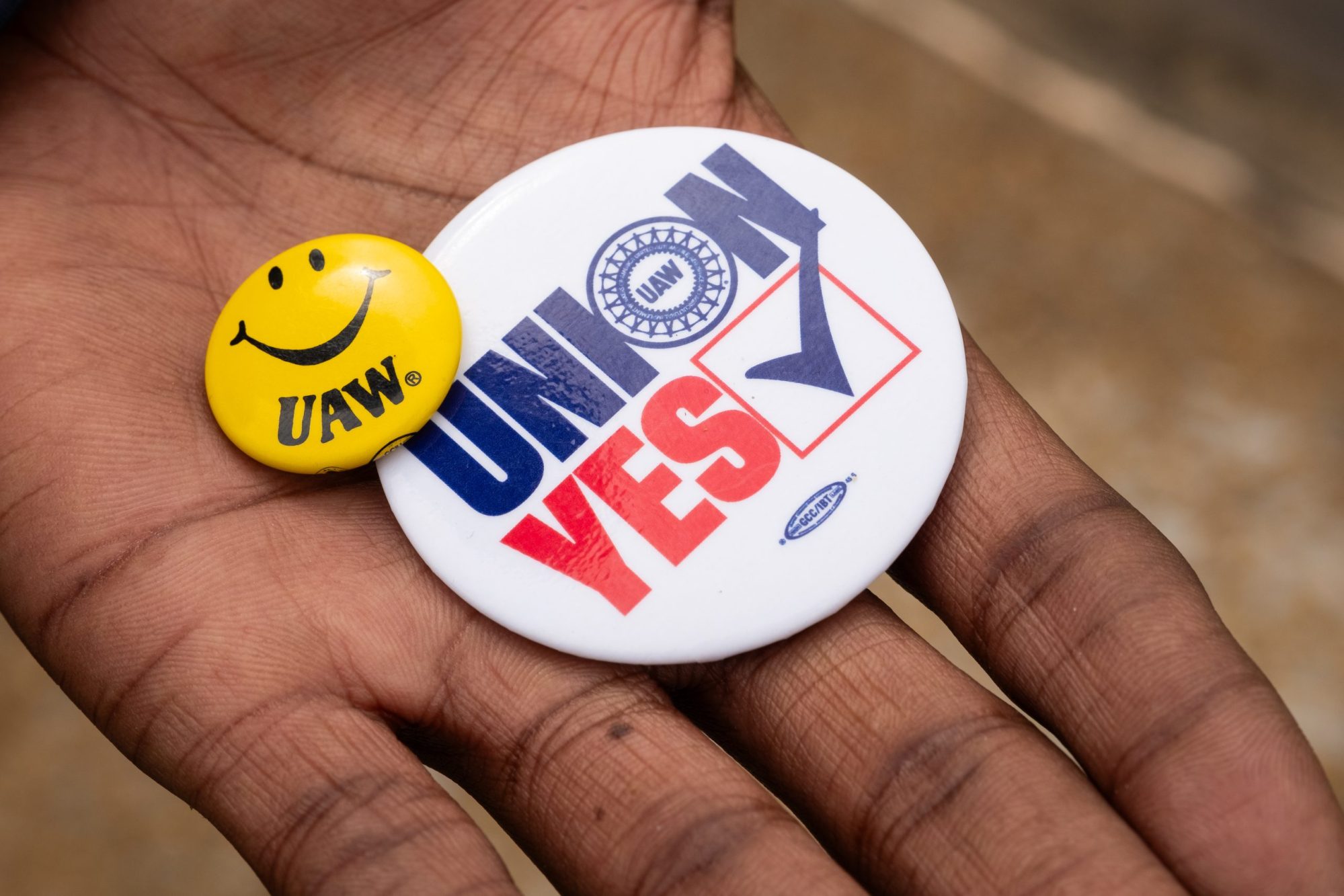 Kelcey Smith displays UAW buttons in Chattanooga, Tennessee on April 10, 2024. Photo by Kevin Wurm for The Washington Post via Getty Images