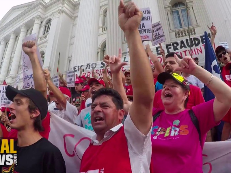 First Time in Decades Brazil's Unions and Left Unite, Demanding Lula's Freedom